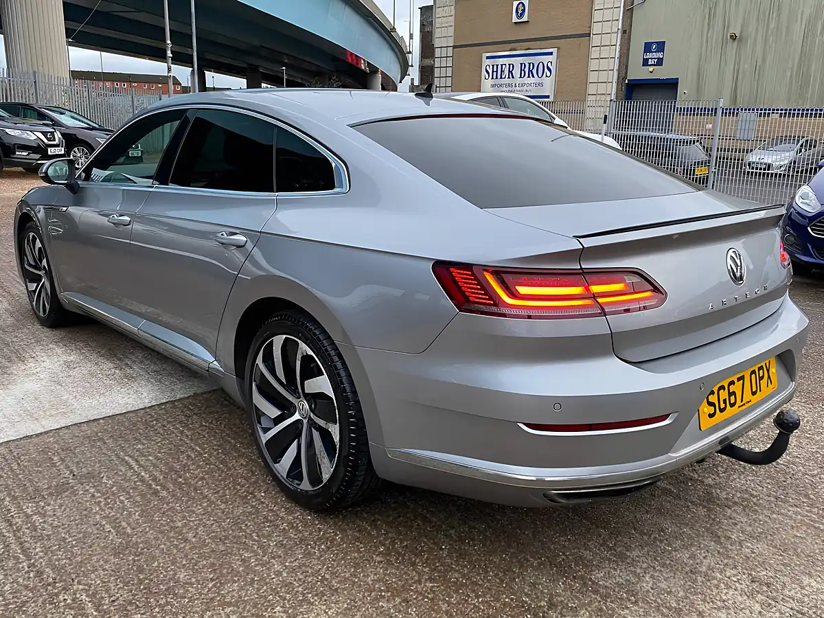 Used 2017 Volkswagen Arteon R-Line Silver - Interior and Exterior details 10