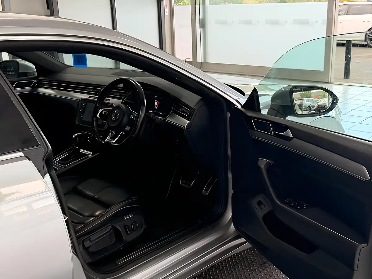 Used 2017 Volkswagen Arteon R-Line Silver - Interior and Exterior details 12