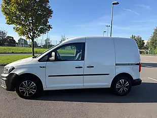 Used 2017 Volkswagen Caddy Bluemotion Tech Startline Swb White - Interior and Exterior details 6