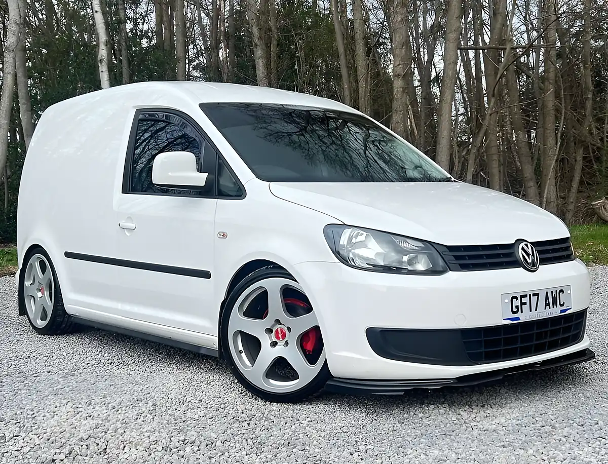 Used 2017 Volkswagen Caddy C20 Startline Candy White - Front View