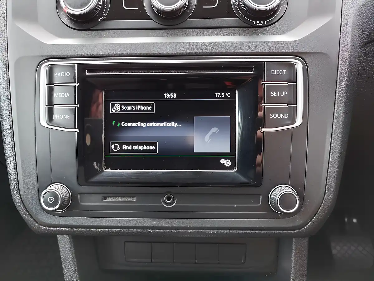 Used 2017 Volkswagen Caddy Highline Silver - Interior and Exterior details 13