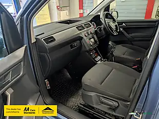Used 2017 Volkswagen Caddy Life Blue - Interior and Exterior details 16