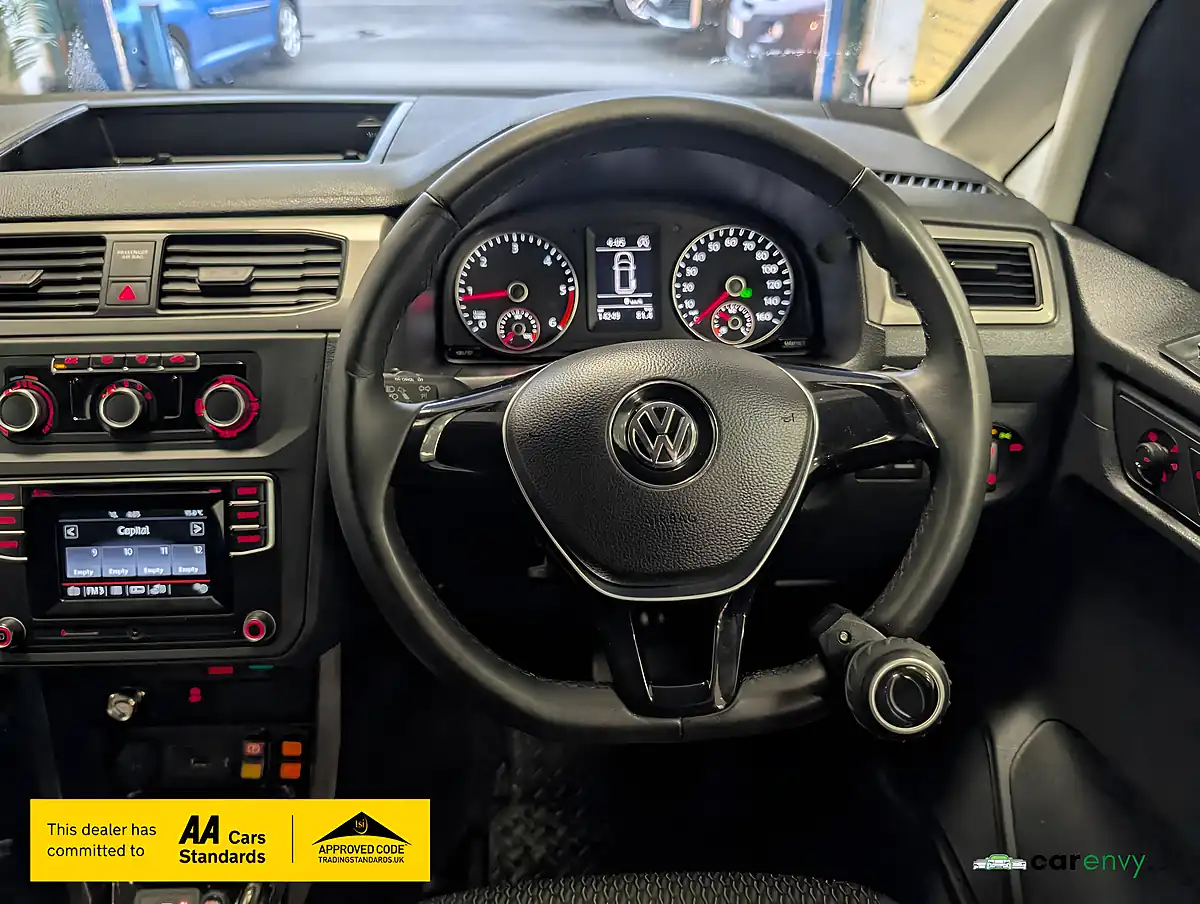 Used 2017 Volkswagen Caddy Life Blue - Interior and Exterior details 19