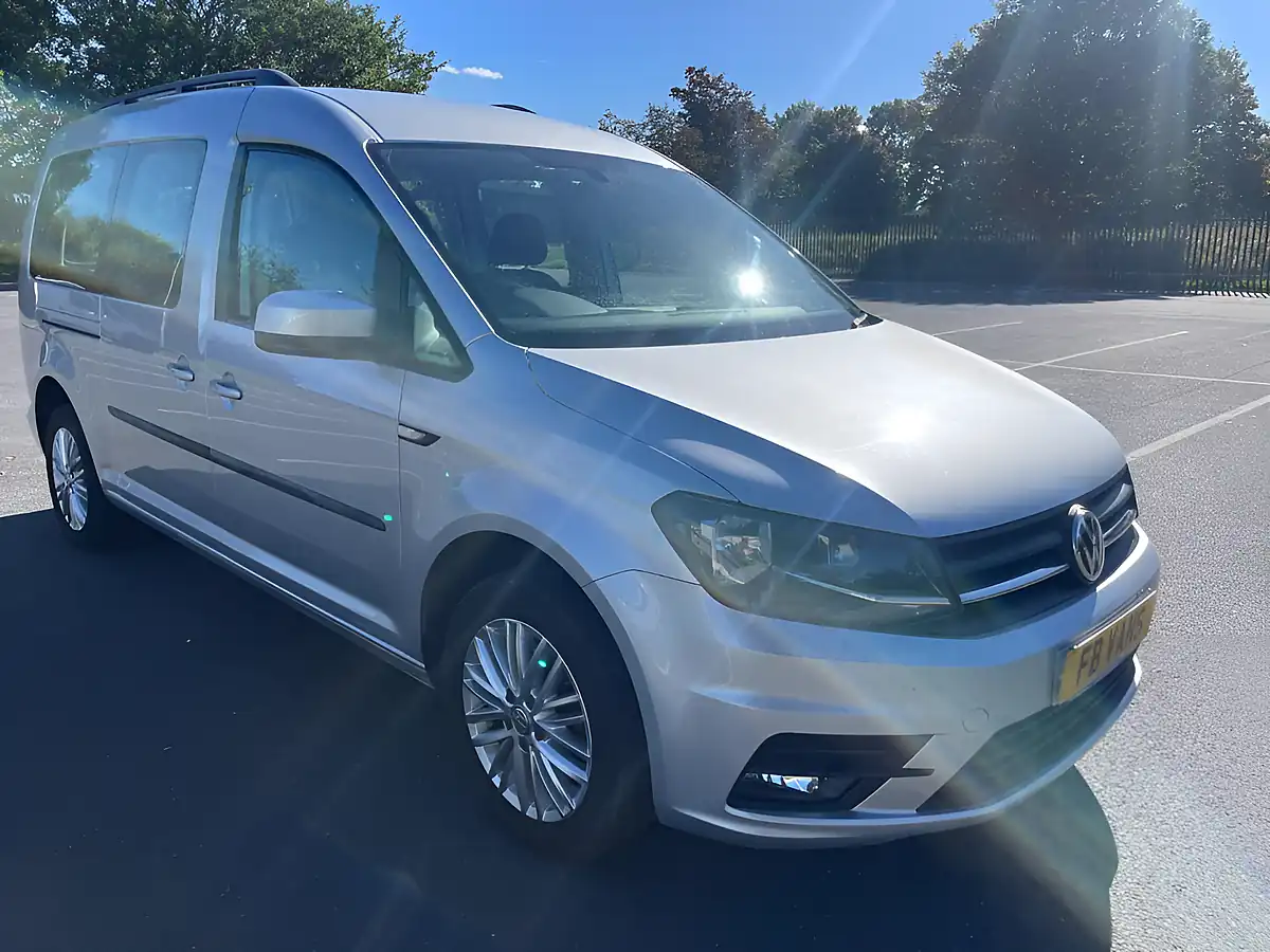 Used 2017 Volkswagen Caddy Maxi Life Maxi Life Silver - Front View
