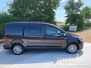 Used 2017 Volkswagen Caddy Maxi Life Purple - Interior and Exterior details 3