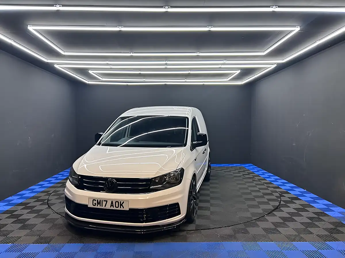 Used 2017 Volkswagen Caddy Startline White - Interior and Exterior details 2