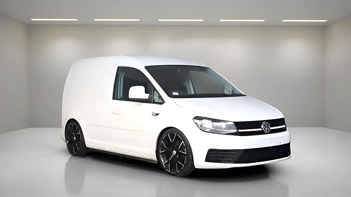 Used 2017 Volkswagen Caddy Startline White - Front View