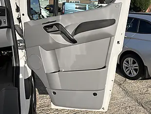 Used 2017 Volkswagen Crafter CR35 High Roof Mwb White - Interior and Exterior details 14