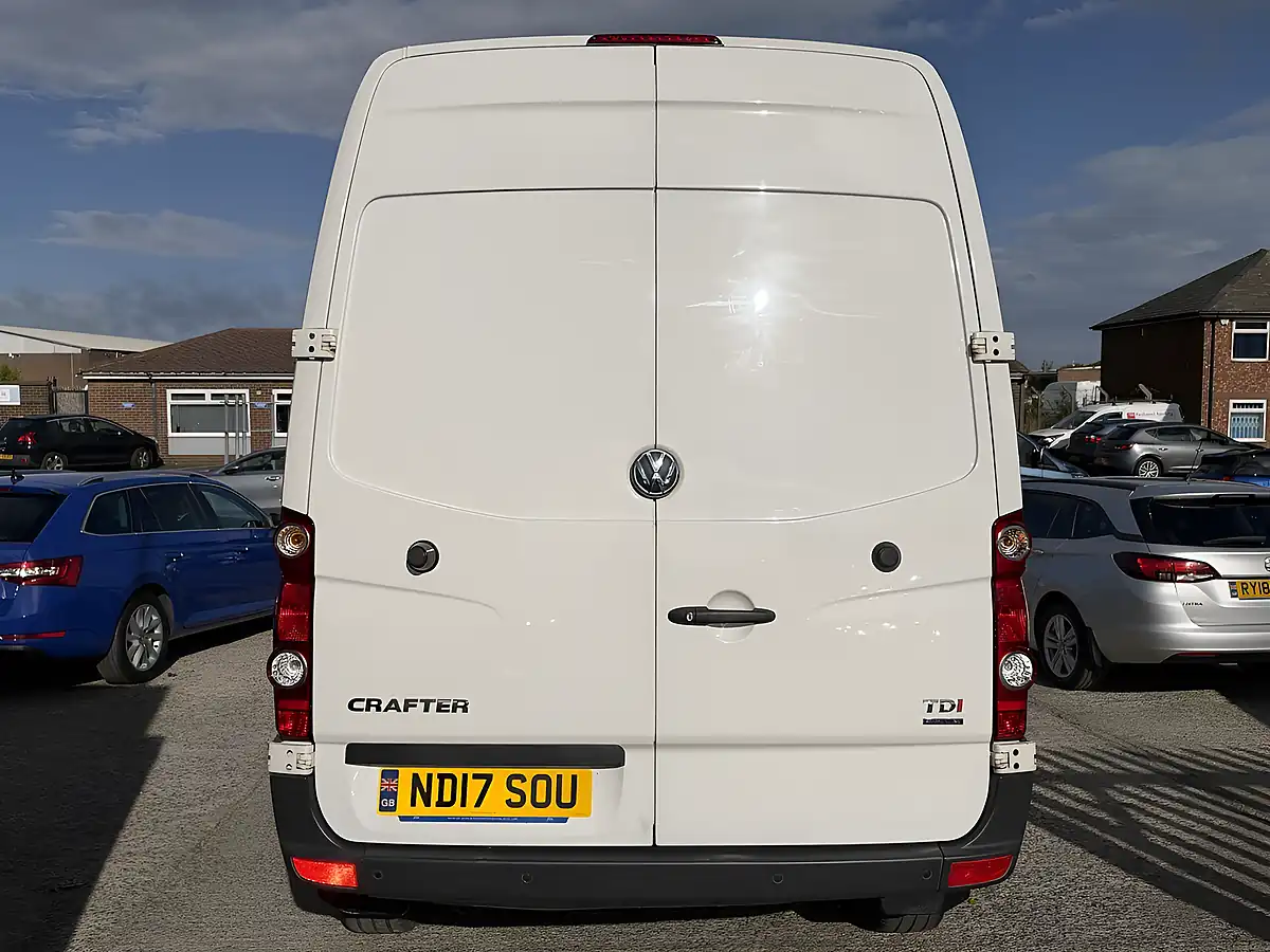 Used 2017 Volkswagen Crafter CR35 High Roof Mwb White - Interior and Exterior details 7