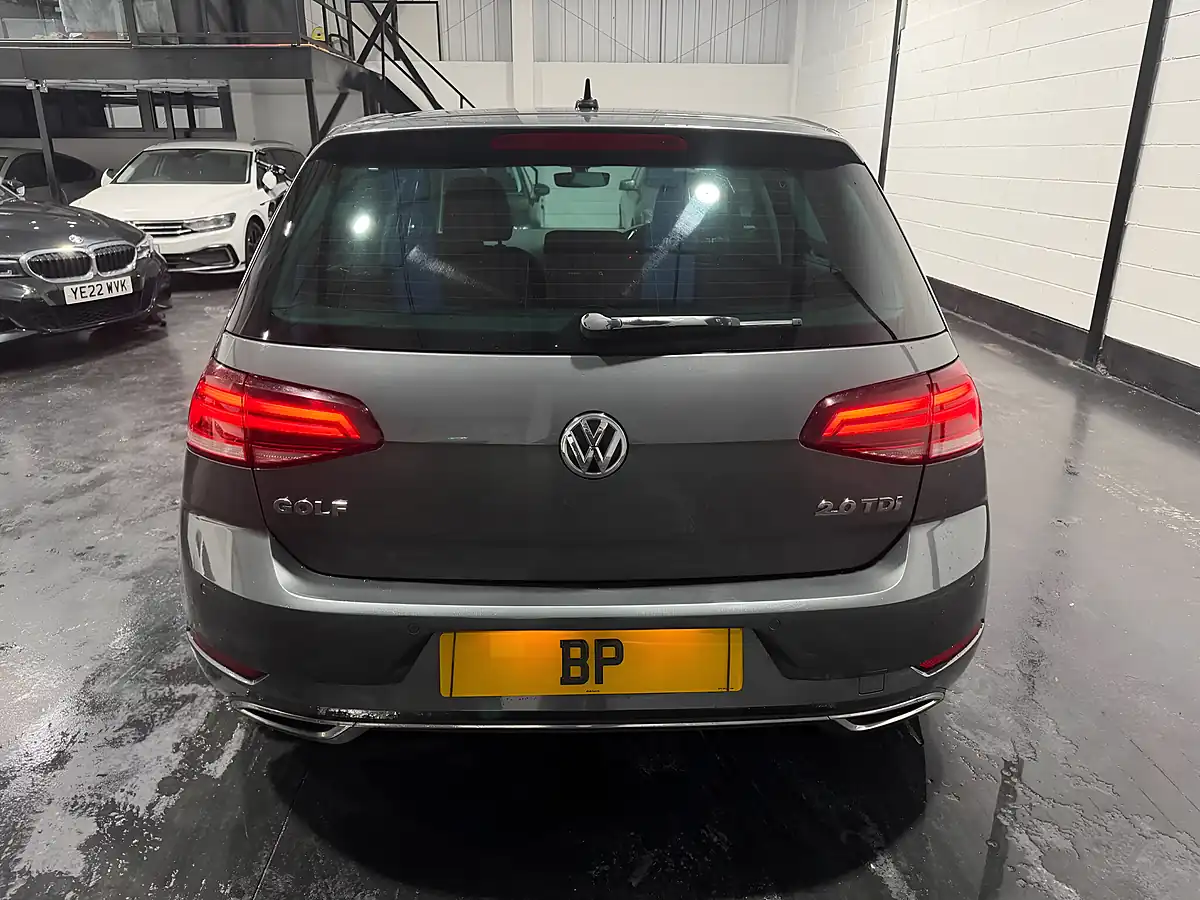 Used 2017 Volkswagen Golf Bluemotion Tech GT Grey - Interior and Exterior details 10