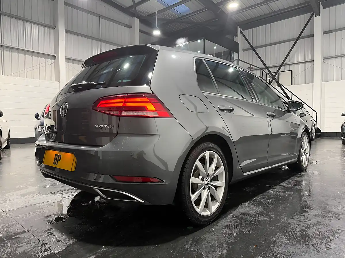 Used 2017 Volkswagen Golf Bluemotion Tech GT Grey - Interior and Exterior details 11