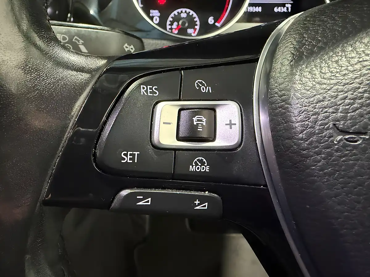 Used 2017 Volkswagen Golf Bluemotion Tech GT Grey - Interior and Exterior details 19