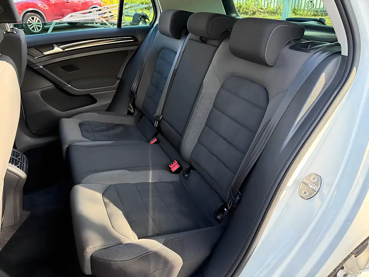 Used 2017 Volkswagen Golf Bluemotion Tech GT - Interior and Exterior details 12