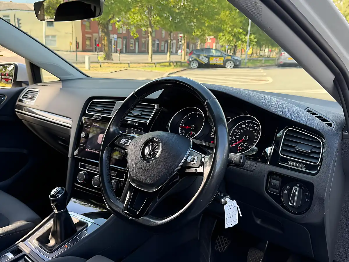 Used 2017 Volkswagen Golf Bluemotion Tech GT - Interior and Exterior details 13