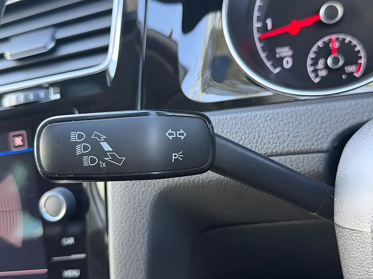 Used 2017 Volkswagen Golf Bluemotion Tech GT - Interior and Exterior details 15