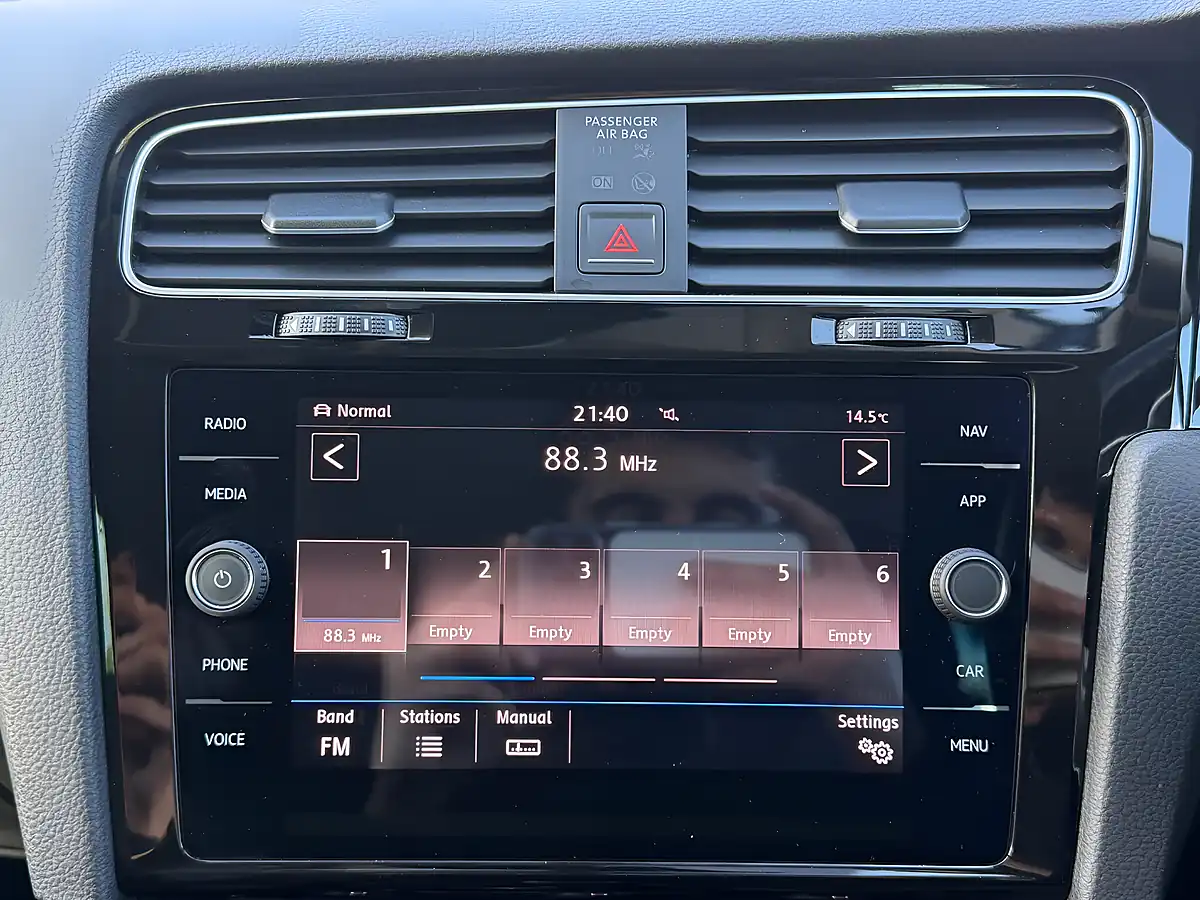 Used 2017 Volkswagen Golf Bluemotion Tech GT - Interior and Exterior details 17