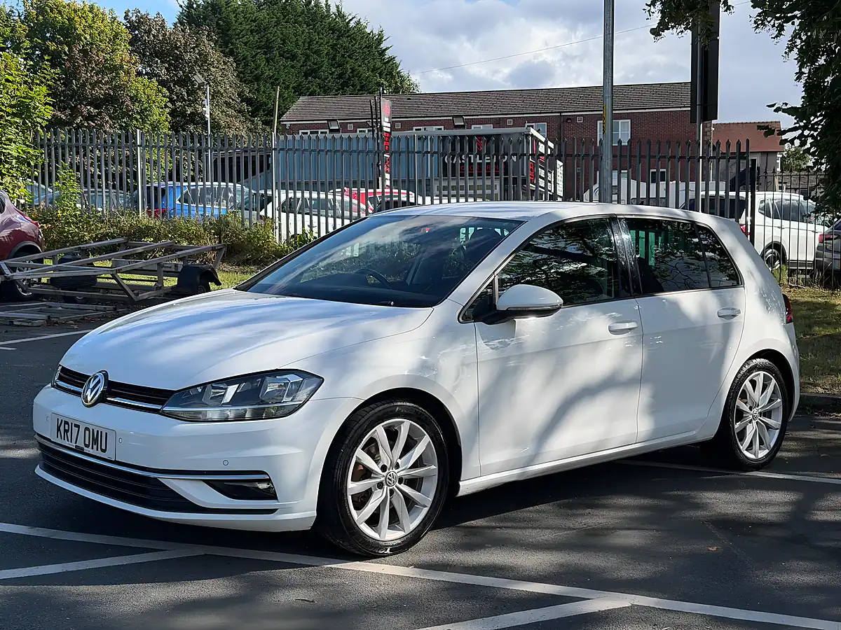 Used 2017 Volkswagen Golf Bluemotion Tech GT - Interior and Exterior details 3