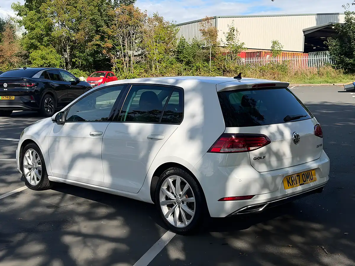 Used 2017 Volkswagen Golf Bluemotion Tech GT - Interior and Exterior details 7