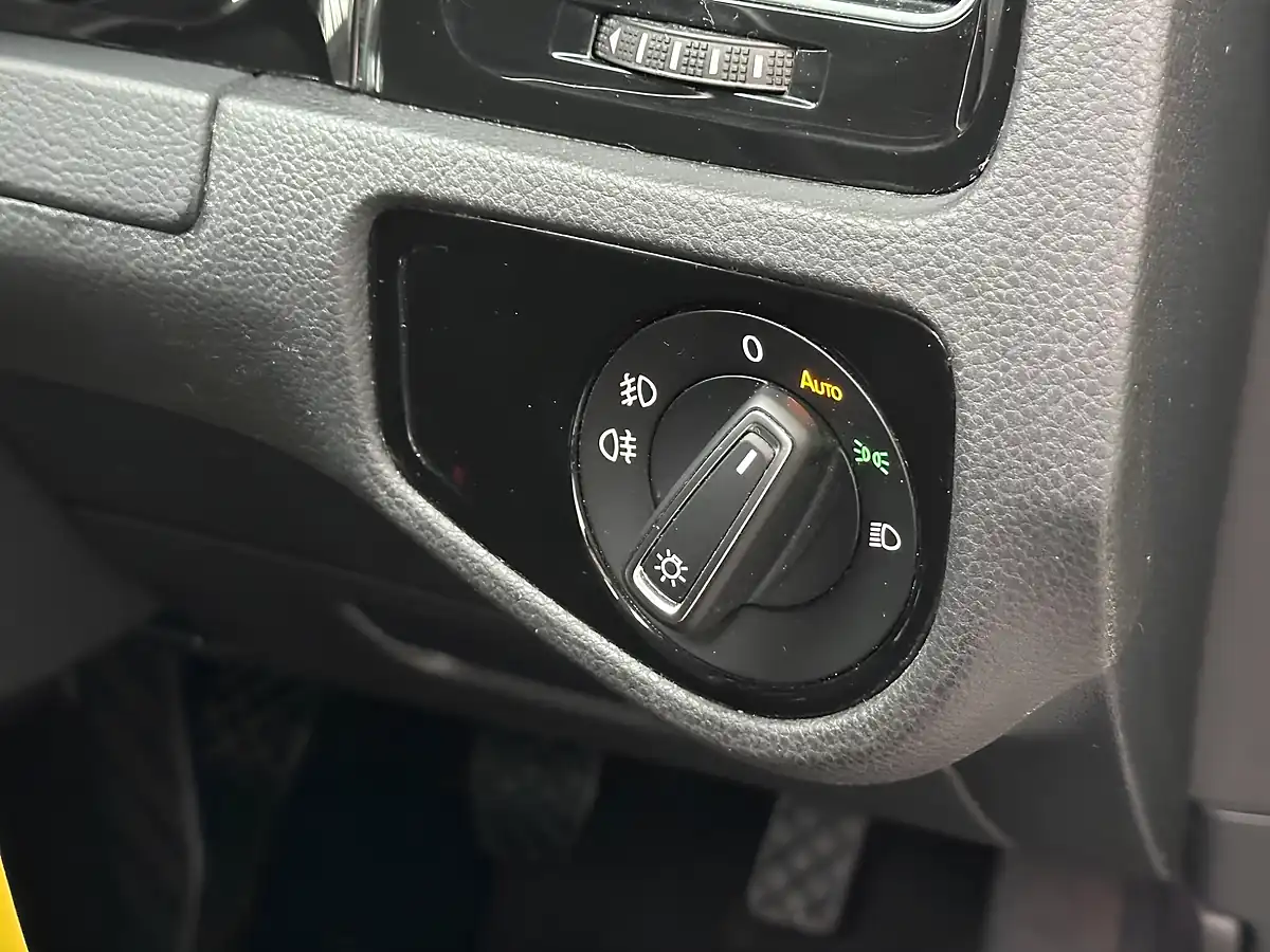 Used 2017 Volkswagen Golf Bluemotion Tech GT Indium Grey - Interior and Exterior details 18