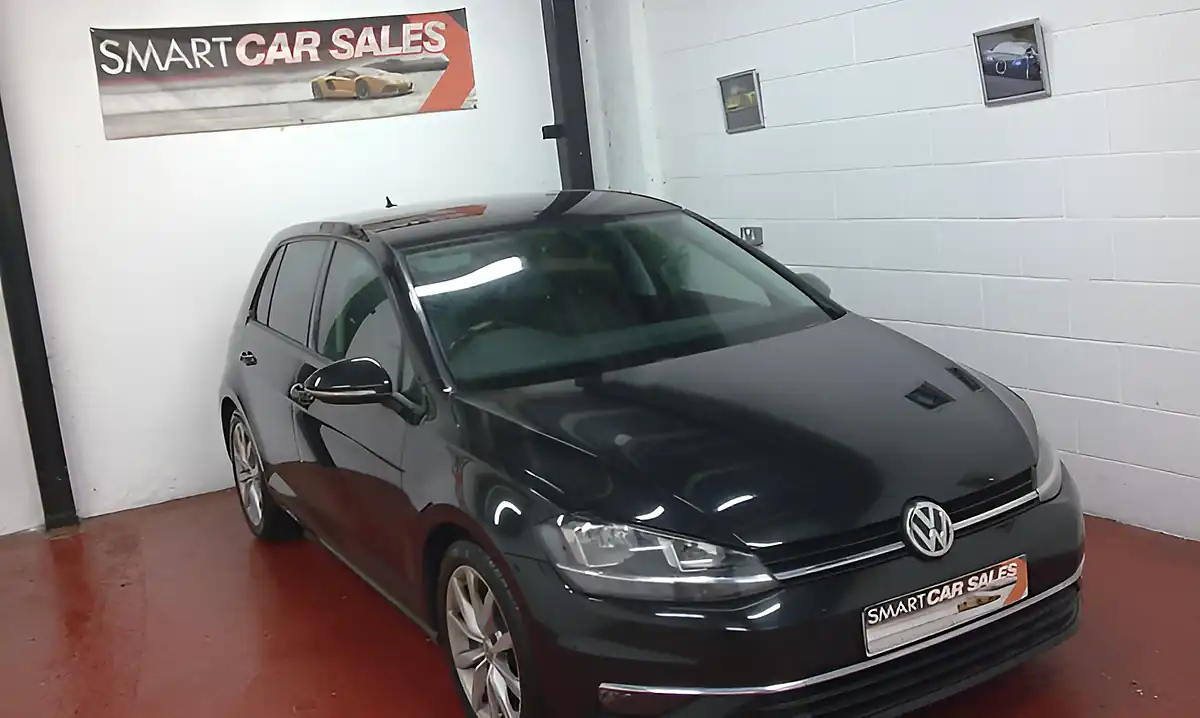 Used 2017 Volkswagen Golf Bluemotion Tech GT Metallic Black - Interior and Exterior details 14