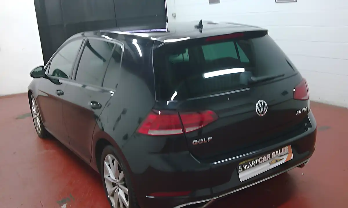 Used 2017 Volkswagen Golf Bluemotion Tech GT Metallic Black - Interior and Exterior details 6