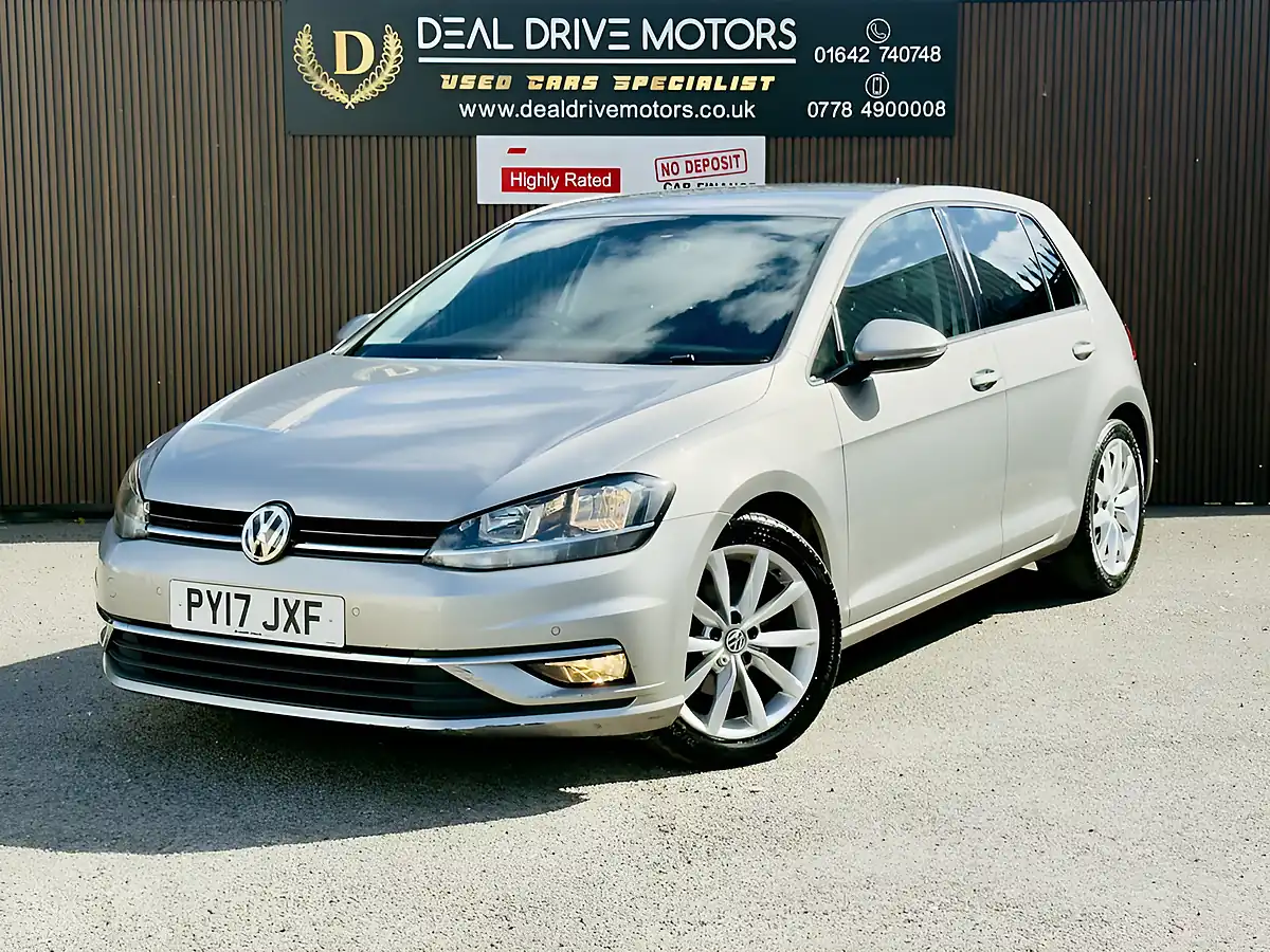 Used 2017 Volkswagen Golf Bluemotion Tech GT Silver - Interior and Exterior details 3