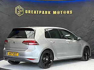 Used 2017 Volkswagen Golf Bluemotion Tech Gtd Silver - Interior and Exterior details 5