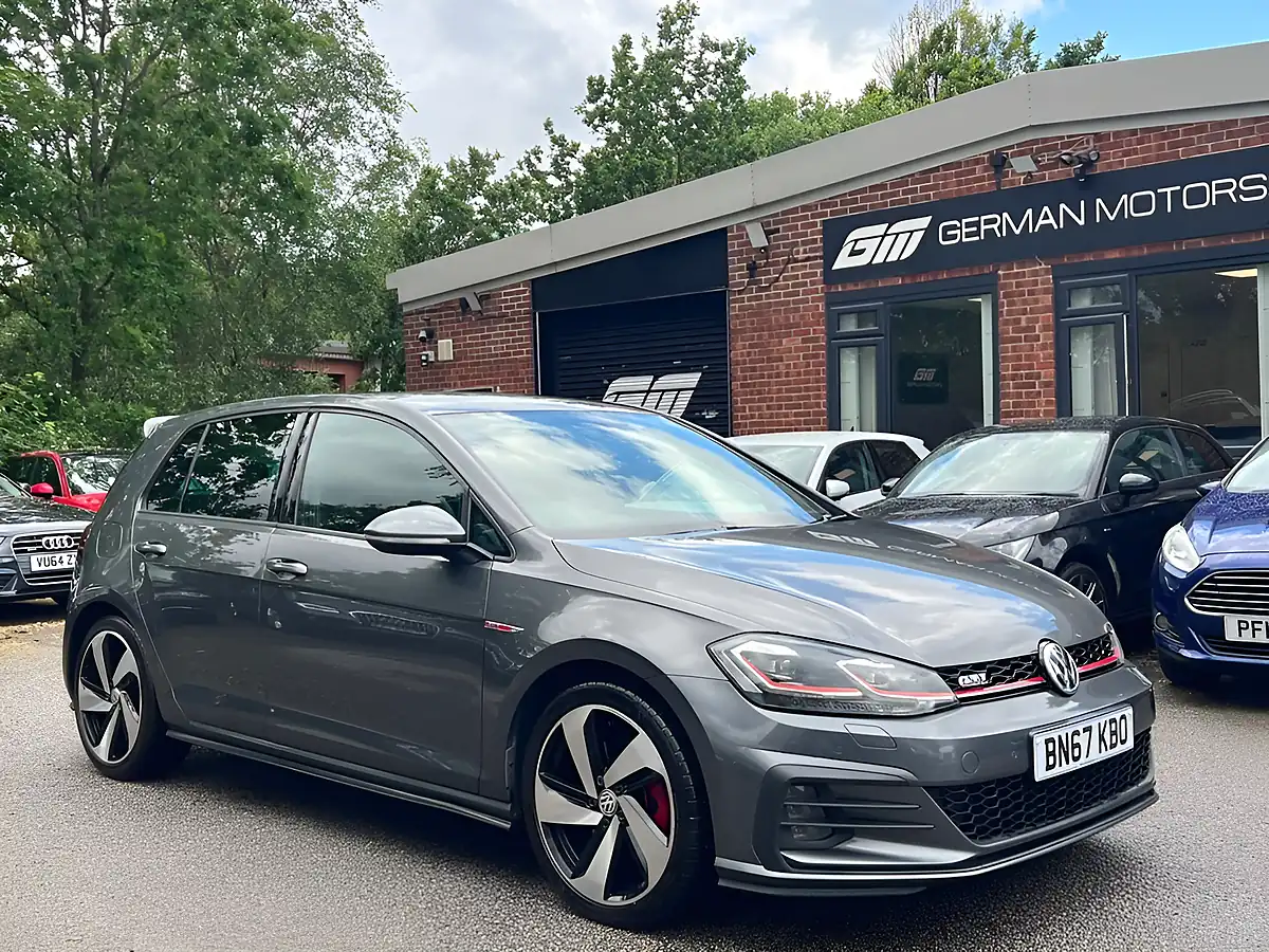 Used 2017 Volkswagen Golf Bluemotion Tech GTI Grey - Front View