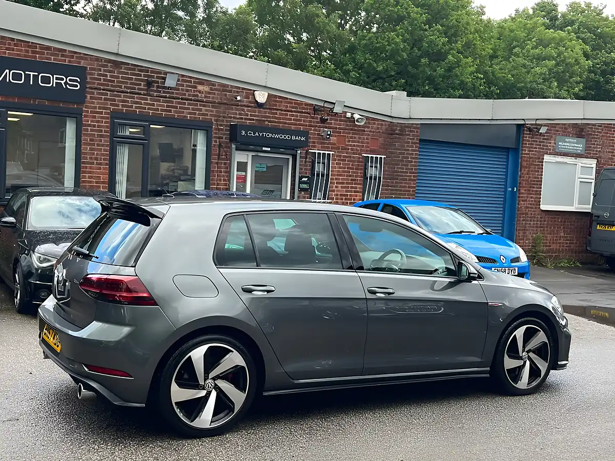 Used 2017 Volkswagen Golf Bluemotion Tech GTI Grey - Interior and Exterior details 7