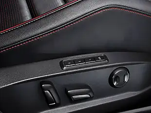 Used 2017 Volkswagen Golf Bluemotion Tech GTI White - Interior and Exterior details 12