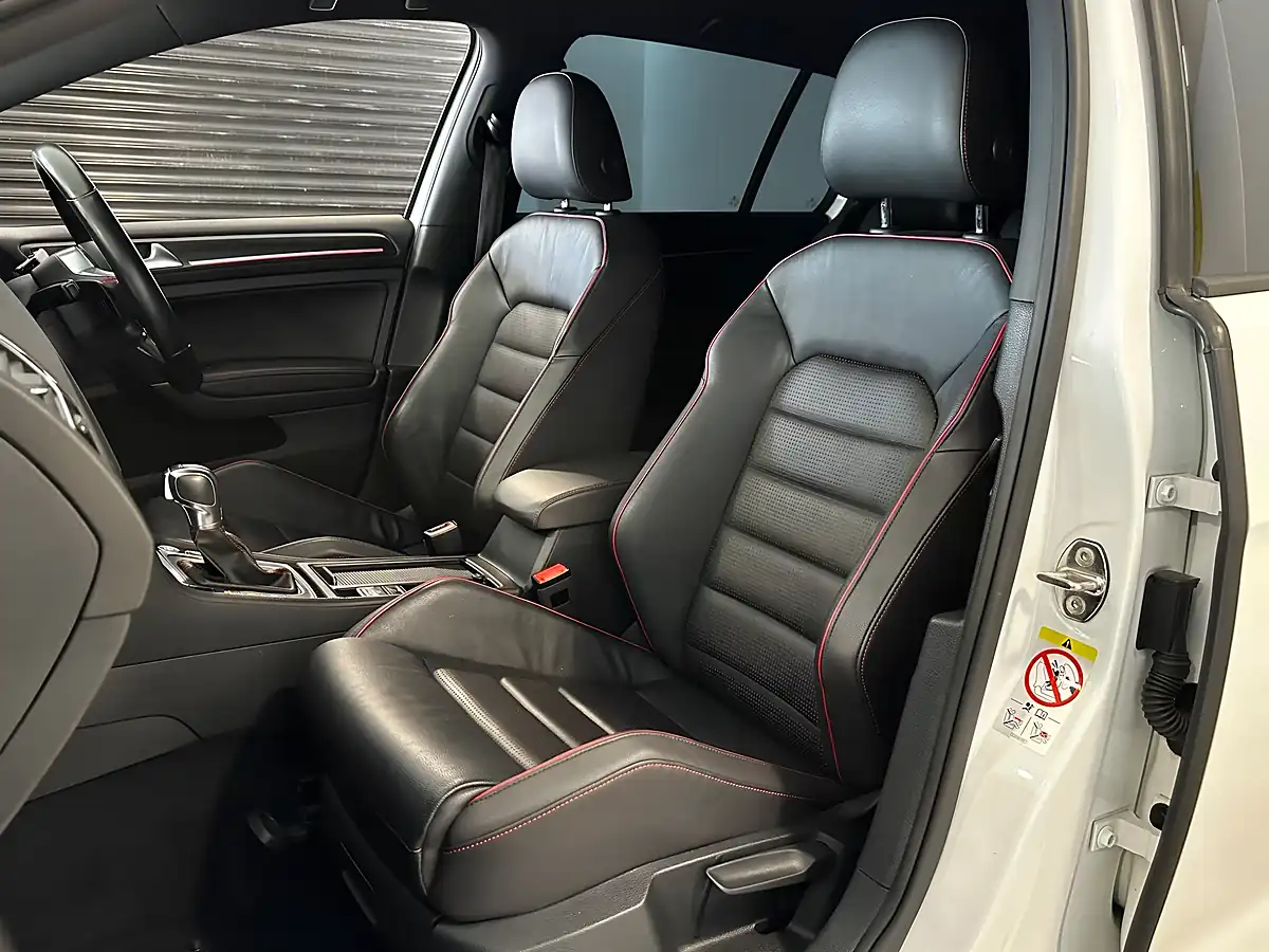Used 2017 Volkswagen Golf Bluemotion Tech GTI White - Interior and Exterior details 18