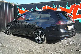Used 2017 Volkswagen Golf Bluemotion Tech R Black - Interior and Exterior details 11