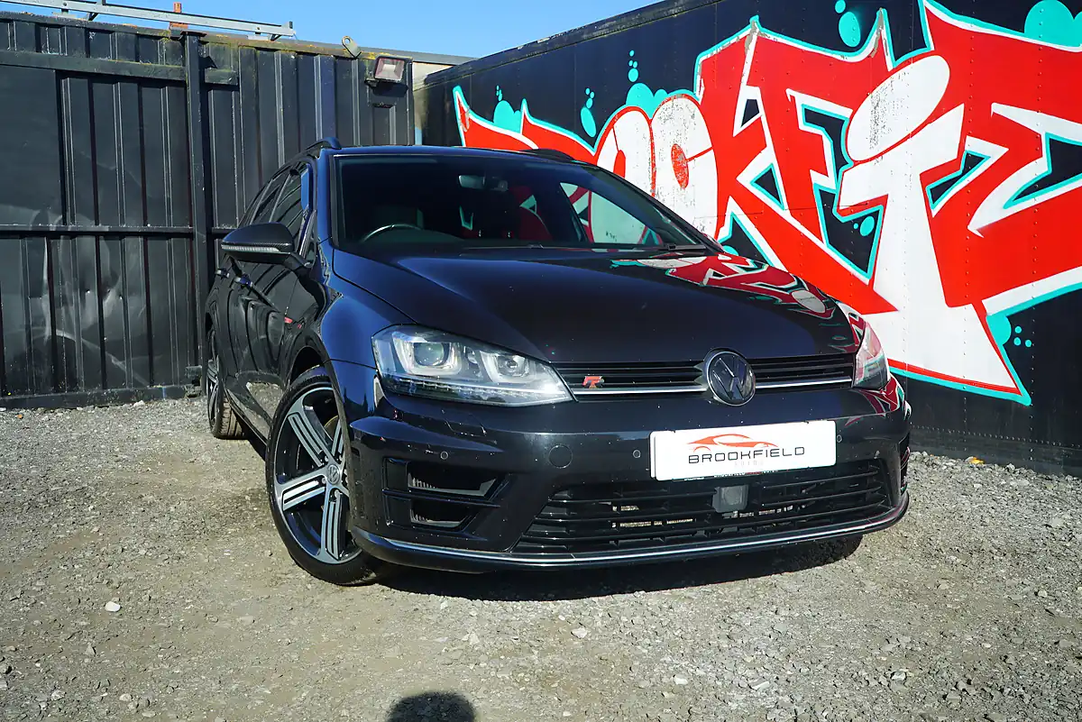 Used 2017 Volkswagen Golf Bluemotion Tech R Black - Interior and Exterior details 2