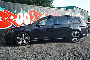 Used 2017 Volkswagen Golf Bluemotion Tech R Black - Interior and Exterior details 8