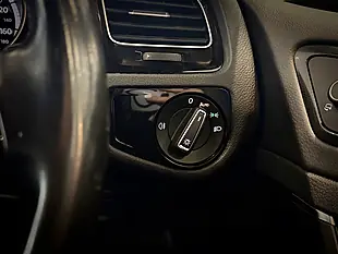 Used 2017 Volkswagen Golf Bluemotion Tech R Blue - Interior and Exterior details 18