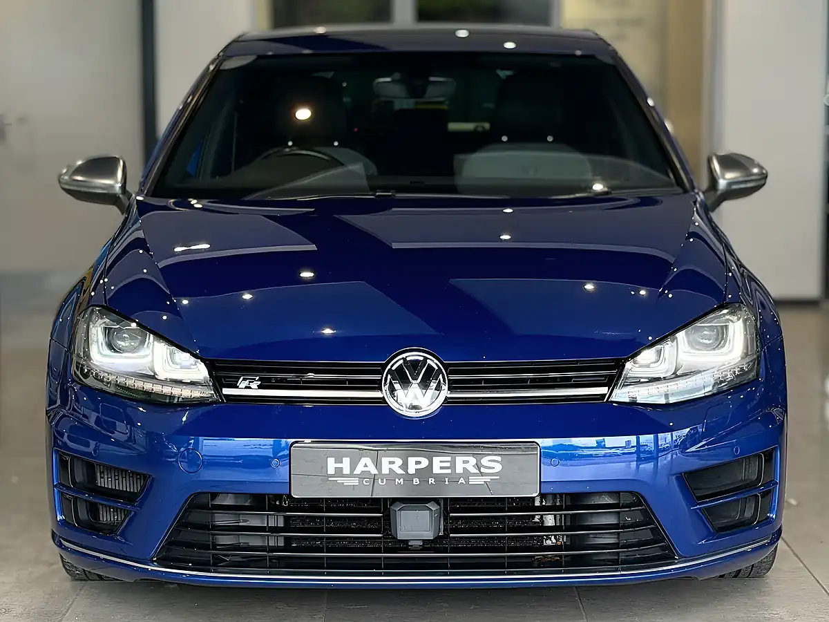 Used 2017 Volkswagen Golf Bluemotion Tech R Blue - Interior and Exterior details 2