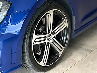 Used 2017 Volkswagen Golf Bluemotion Tech R Blue - Interior and Exterior details 4