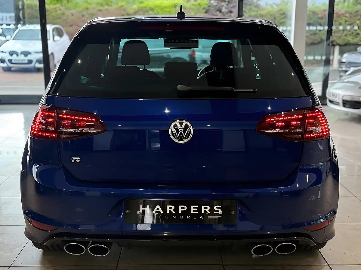 Used 2017 Volkswagen Golf Bluemotion Tech R Blue - Interior and Exterior details 6