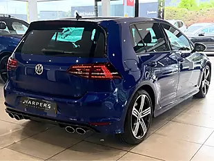 Used 2017 Volkswagen Golf Bluemotion Tech R Blue - Interior and Exterior details 9