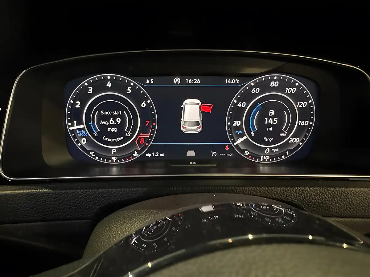 Used 2017 Volkswagen Golf Bluemotion Tech R Blue - Interior and Exterior details 20