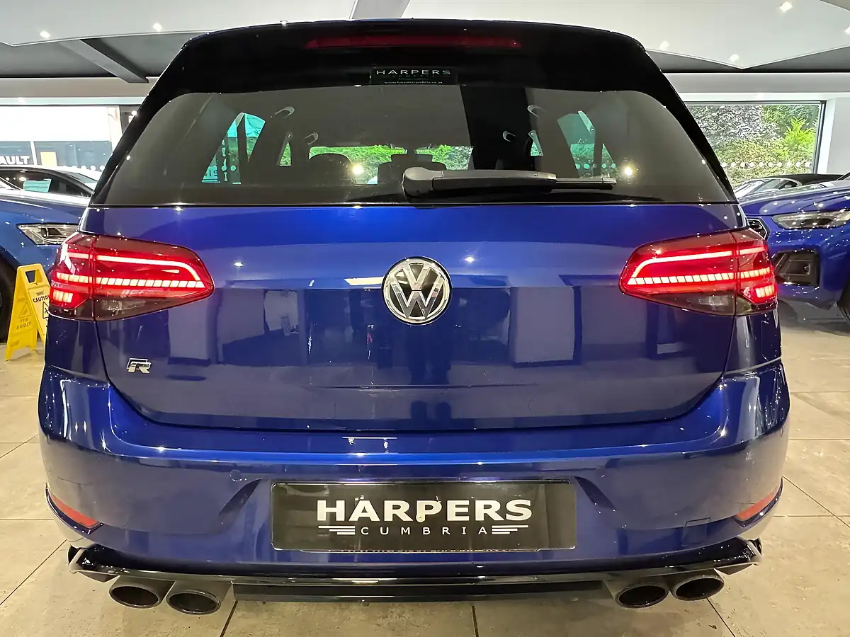 Used 2017 Volkswagen Golf Bluemotion Tech R Blue - Interior and Exterior details 4
