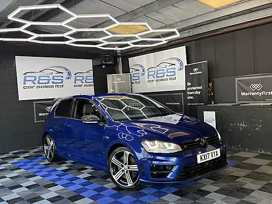 2017 Volkswagen Golf BlueMotion Tech R