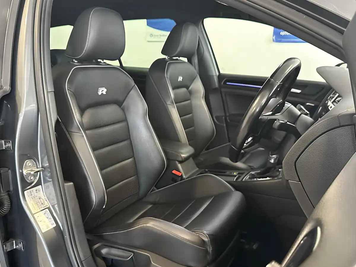 Used 2017 Volkswagen Golf Bluemotion Tech R Grey - Interior and Exterior details 11