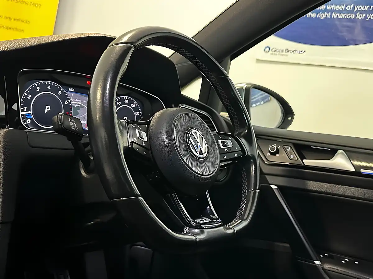 Used 2017 Volkswagen Golf Bluemotion Tech R Grey - Interior and Exterior details 14