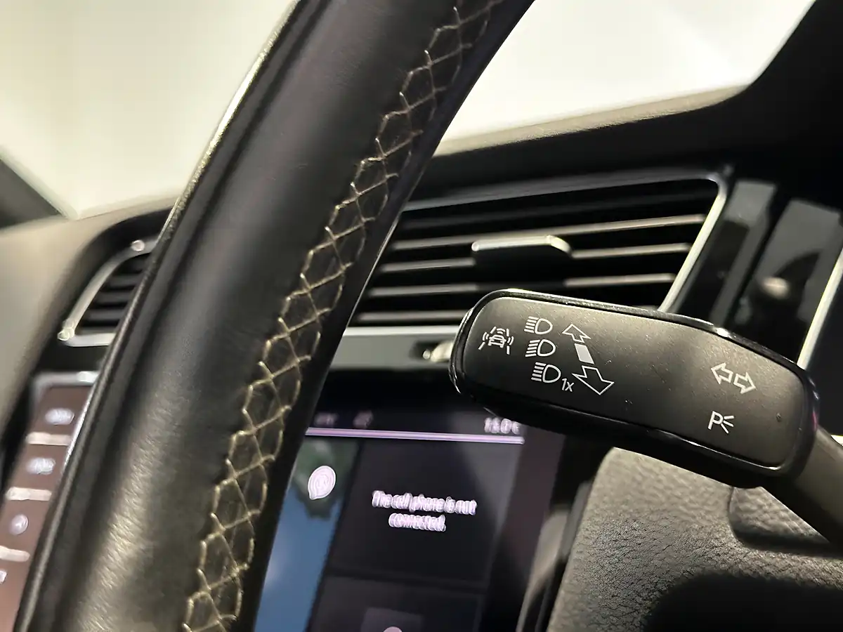 Used 2017 Volkswagen Golf Bluemotion Tech R Grey - Interior and Exterior details 15