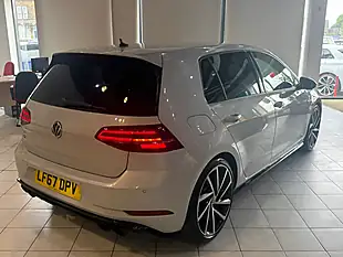 Used 2017 Volkswagen Golf Bluemotion Tech R Silver - Interior and Exterior details 11
