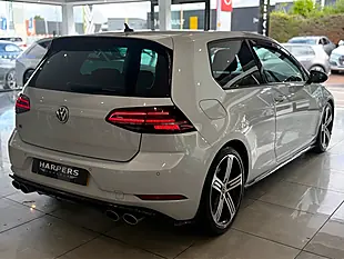 Used 2017 Volkswagen Golf Bluemotion Tech R Silver - Interior and Exterior details 8