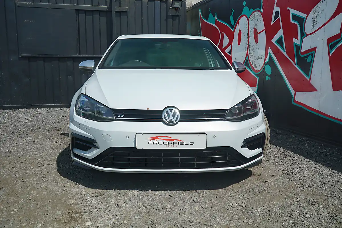 Used 2017 Volkswagen Golf Bluemotion Tech R Silver - Interior and Exterior details 5