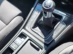 Used 2017 Volkswagen Golf Bluemotion Tech R White - Interior and Exterior details 14