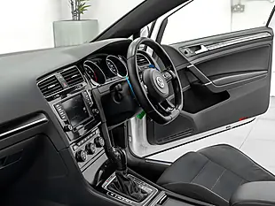 Used 2017 Volkswagen Golf Bluemotion Tech R White - Interior and Exterior details 16